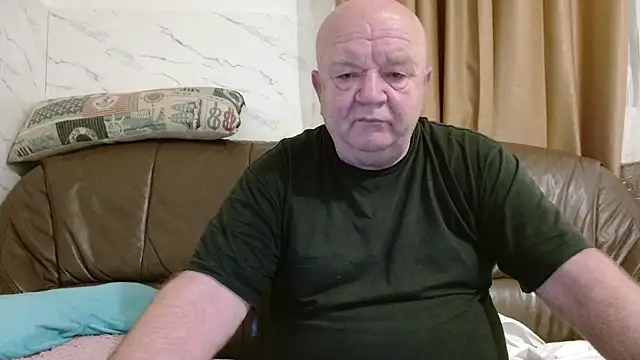 fullballs6 online show from February 2026 02:57:01 AM