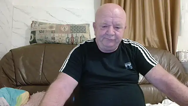 fullballs6 online show from April 2026 02:07:01 AM