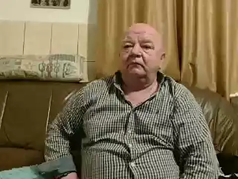 Snapshot of fullballs6 chatting on March 2025 02:25:02 AM fullballs6 online show from March 2025 02:25:02 AM