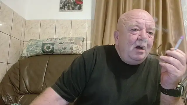 Snapshot of fullballs6 chatting on October 2025 02:37:02 AM fullballs6 online show from October 2025 02:37:02 AM