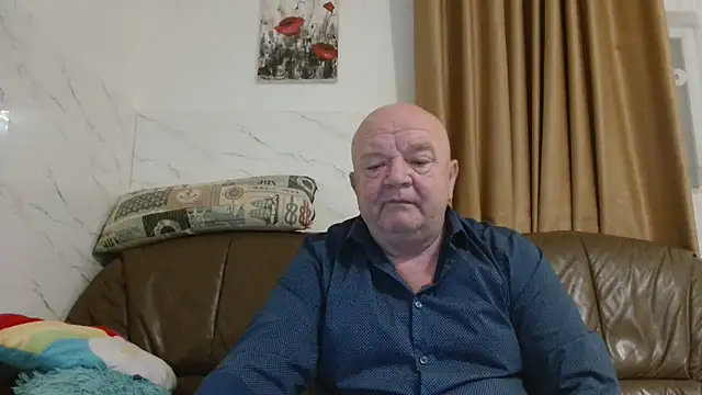 fullballs6 online show from December 2025 03:39:02 AM