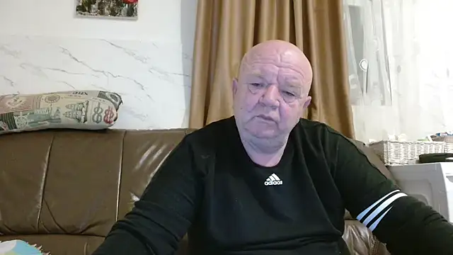 fullballs6 online show from February 2026 03:28:01 AM