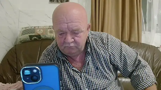 Snapshot of fullballs6 chatting on October 2025 03:49:01 AM fullballs6 online show from October 2025 03:49:01 AM