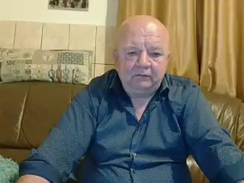 Snapshot of fullballs6 chatting on March 2025 03:20:01 AM fullballs6 online show from March 2025 03:20:01 AM