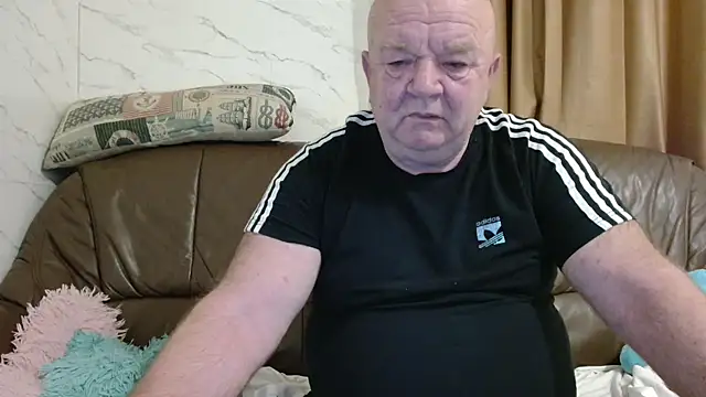 fullballs6 online show from February 2026 02:53:02 AM