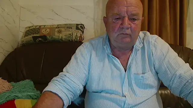 Snapshot of fullballs6 chatting on November 2025 03:09:02 AM fullballs6 online show from November 2025 03:09:02 AM