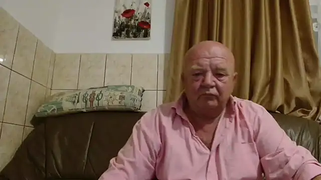 Snapshot of fullballs6 chatting on September 2025 02:50:01 AM fullballs6 online show from September 2025 02:50:01 AM