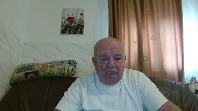 Snapshot of fullballs6 chatting on November 2025 08:04:01 AM fullballs6 online show from November 2025 08:04:01 AM