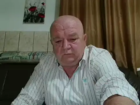 Snapshot of fullballs6 chatting on February 2025 02:52:01 AM fullballs6 online show from February 2025 02:52:01 AM