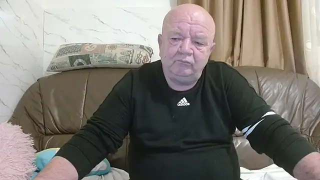 fullballs6 online show from February 2026 12:41:01 AM