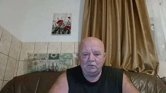 Snapshot of fullballs6 chatting on September 2025 01:23:01 AM fullballs6 online show from September 2025 01:23:01 AM