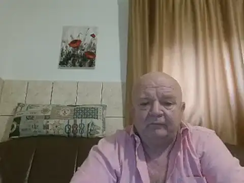 Snapshot of fullballs6 chatting on January 2025 07:03:01 AM fullballs6 online show from January 2025 07:03:01 AM