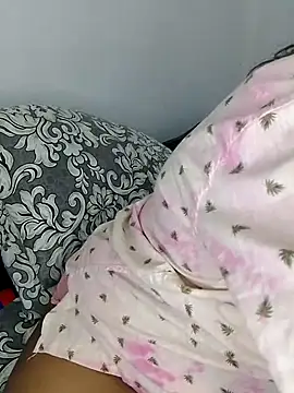 Snapshot of princesslesbi chatting on March 2025 04:05:02 PM princesslesbi online show from March 2025 04:05:02 PM