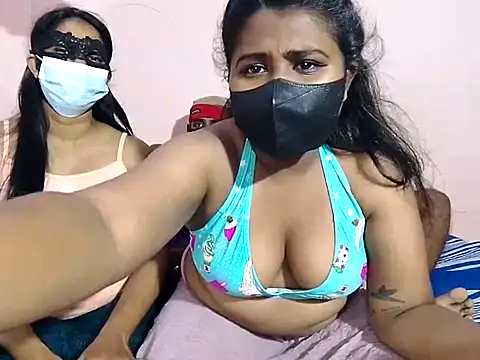 Snapshot of princesslesbi chatting on February 2025 06:09:01 PM princesslesbi online show from February 2025 06:09:01 PM