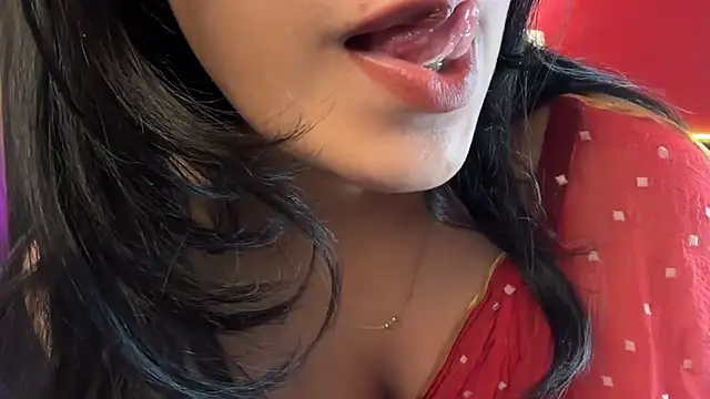 Snapshot of simrann_69 chatting on October 2025 06:14:01 AM simrann 69 online show from October 2025 06:14:01 AM