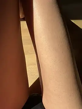 Naylee   online show from April 2026 11:49:01 AM