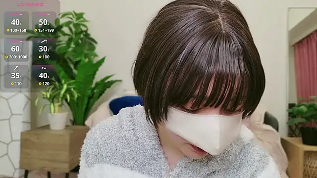 Snapshot of cohaku_329 chatting on January 2025 11:13:02 AM cohaku 329 online show from January 2025 11:13:02 AM