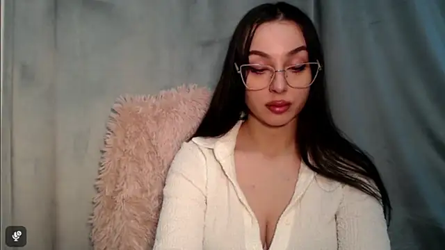 courtneyPerfect online show from February 2026 03:19:02 PM