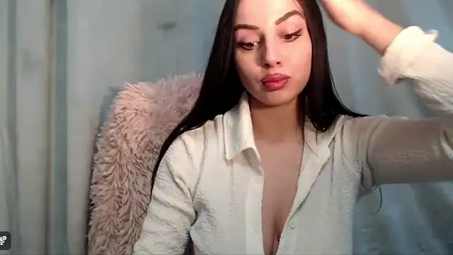 courtneyPerfect online show from February 2026 03:07:01 PM