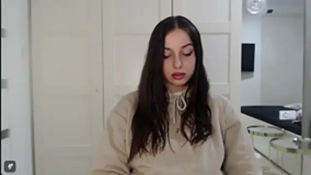 Snapshot of courtneyPerfect chatting on November 2025 03:15:01 PM courtneyPerfect online show from November 2025 03:15:01 PM