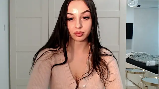 courtneyPerfect online show from February 2026 03:01:01 PM