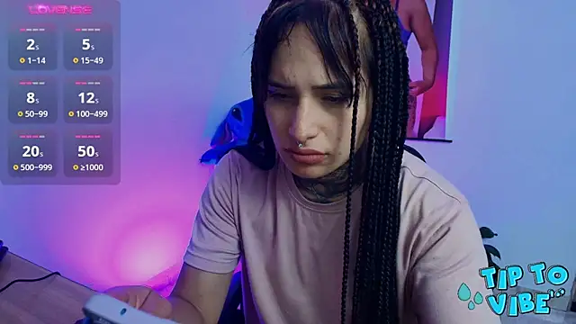 TinnaDawsom online show from February 2025 01:43:02 AM