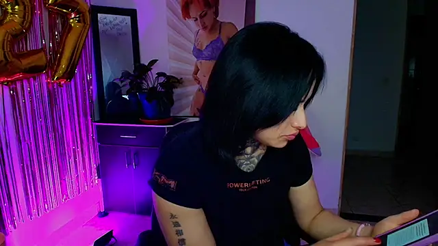 TinnaDawsom online show from September 2025 03:27:02 AM