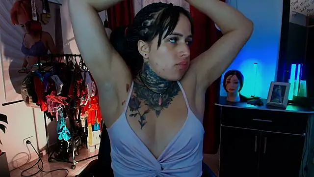 TinnaDawsom online show from January 2026 11:32:01 PM