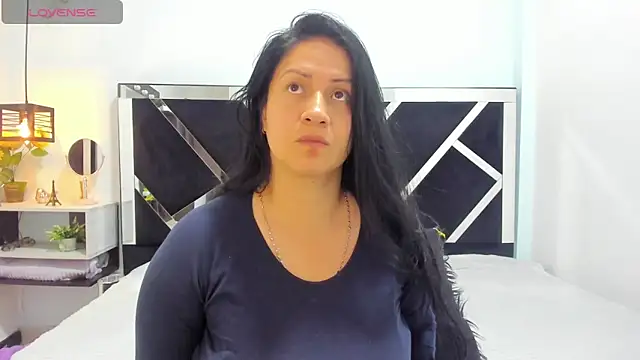 Ambber moon online show from October 2025 10:21:01 PM