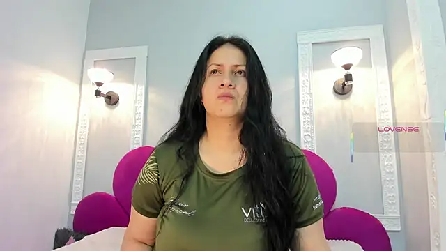 Ambber moon online show from March 2025 03:29:02 AM