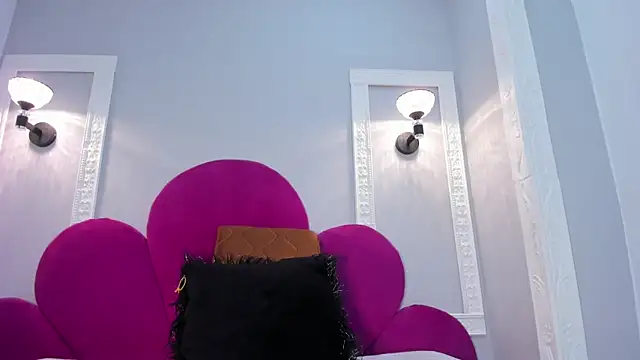 Ambber moon online show from March 2025 09:49:02 AM