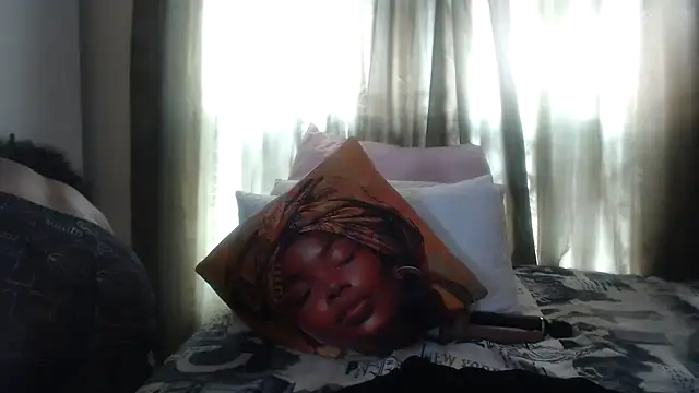 Foxybrownxx1 online show from March 2026 07:38:02 AM