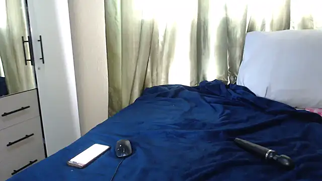 Foxybrownxx1 online show from November 2025 11:48:01 AM