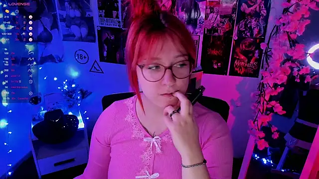 Snapshot of Rudy_02 chatting on November 2025 09:48:01 PM Rudy 02 online show from November 2025 09:48:01 PM