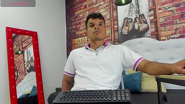 Derek Lustfordx online show from September 2025 11:38:02 AM