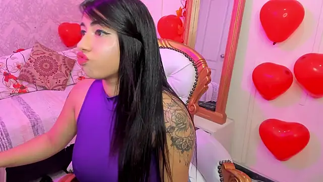 Snapshot of Sexy_cristall_ chatting on February 2025 08:05:02 PM Sexy cristall online show from February 2025 08:05:02 PM