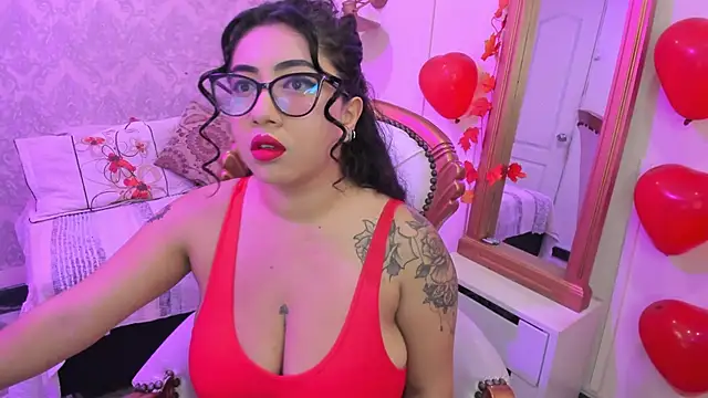 Snapshot of Sexy_cristall_ chatting on February 2025 08:03:02 PM Sexy cristall online show from February 2025 08:03:02 PM