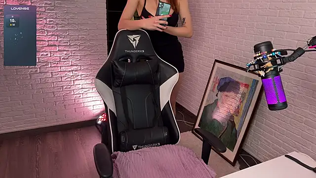 Snapshot of mirai_meeow chatting on January 2025 05:09:01 PM mirai meeow online show from January 2025 05:09:01 PM