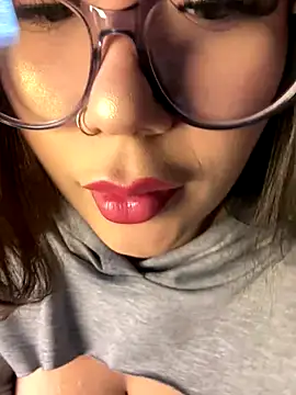 Snapshot of LylaLee111 chatting on September 2025 01:15:02 PM LylaLee111 online show from September 2025 01:15:02 PM