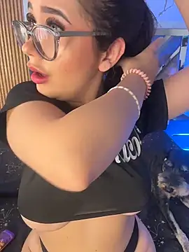 Snapshot of LylaLee111 chatting on November 2025 02:16:02 PM LylaLee111 online show from November 2025 02:16:02 PM