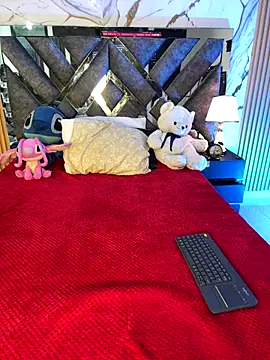 Snapshot of LylaLee111 chatting on October 2025 01:12:01 PM LylaLee111 online show from October 2025 01:12:01 PM
