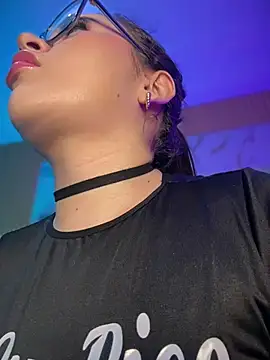 LylaLee111 online show from March 2026 01:15:02 PM