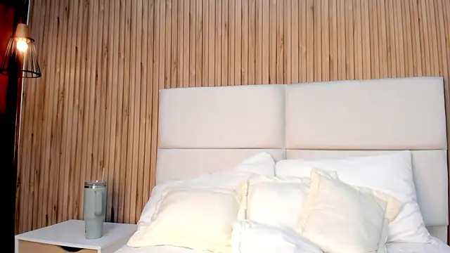 AshleyBelth  online show from January 2026 11:00:01 PM