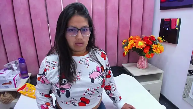 Miaa Smiith  online show from October 2025 03:27:01 AM