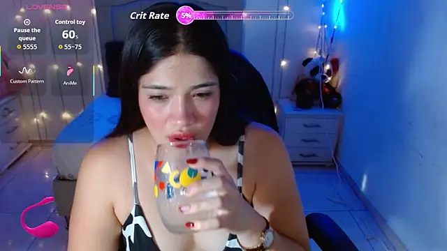Snapshot of Alison_girl20 chatting on October 2025 08:35:01 PM Alison girl20 online show from October 2025 08:35:01 PM