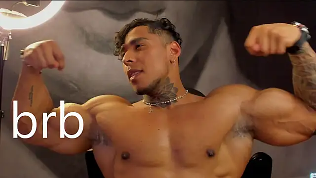 Snapshot of bradley_smith chatting on March 2025 04:21:02 AM bradley smith online show from March 2025 04:21:02 AM