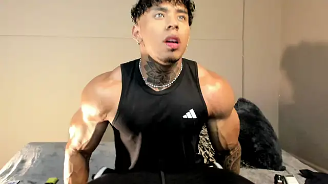 Snapshot of bradley_smith chatting on November 2025 06:35:02 AM bradley smith online show from November 2025 06:35:02 AM