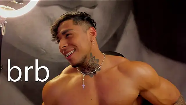 Snapshot of bradley_smith chatting on March 2025 10:29:01 AM bradley smith online show from March 2025 10:29:01 AM