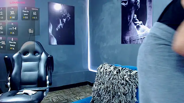 Snapshot of bradley_smith chatting on October 2025 06:28:01 AM bradley smith online show from October 2025 06:28:01 AM