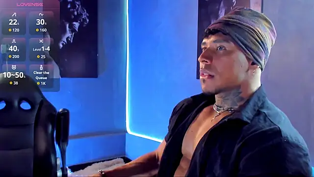 Snapshot of bradley_smith chatting on September 2025 08:38:01 PM bradley smith online show from September 2025 08:38:01 PM